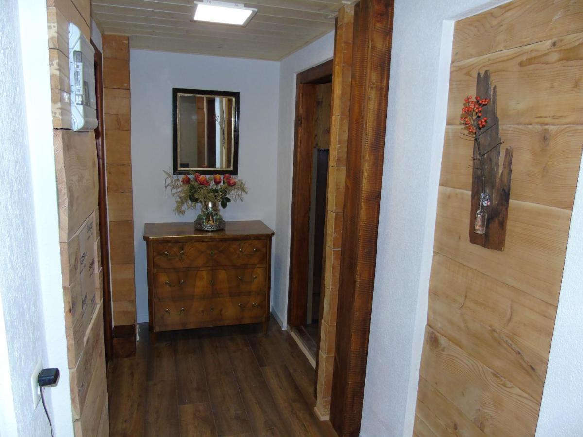 Room'S Chez Beni Grachen Exterior photo