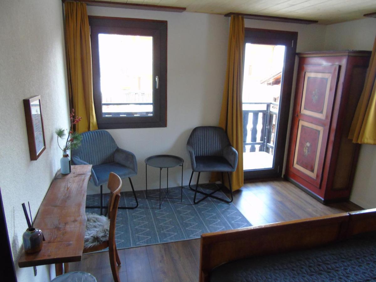 Room'S Chez Beni Grachen Exterior photo
