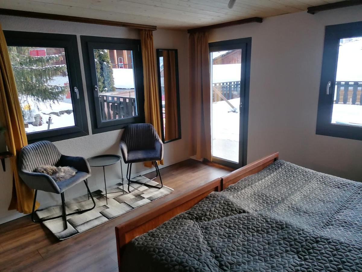 Room'S Chez Beni Grachen Exterior photo